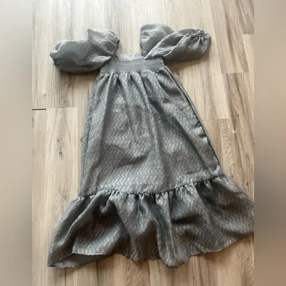 Anthropologie Size XS Silver Textured Puff Sleeve Ribbed Maxi Dress - Picture 5 of 7